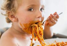 The steps to making your child maintain a healthy diet, homemade food