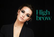 This is the expert changing our eyebrows