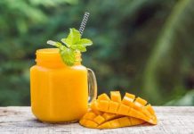 Healthy summer drink: Aamras prepared in a healthy opportinity for guilt-free indulgence