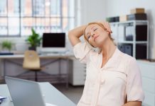 5 quick energy-boosting exercises to perform at work or pictures desk