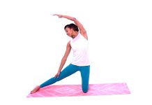 This 20-Minute Hip-Hop Yoga Routine Works Your Hips, Hamstrings, and Core