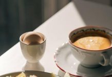 Building a balanced diet for mental health Building a balanced diet for mental health