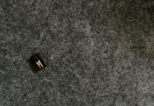 The Pros and Cons of Alternative Medicine The Pros and Cons of Alternative Medicine