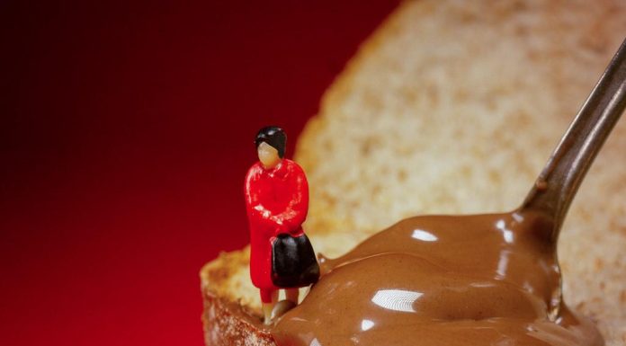 How to Avoid Emotional Eating During Weight Loss How to Avoid Emotional Eating During Weight Loss