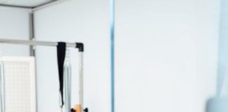 Should You Stretch Before or After Working Out Should You Stretch Before or After Working Out